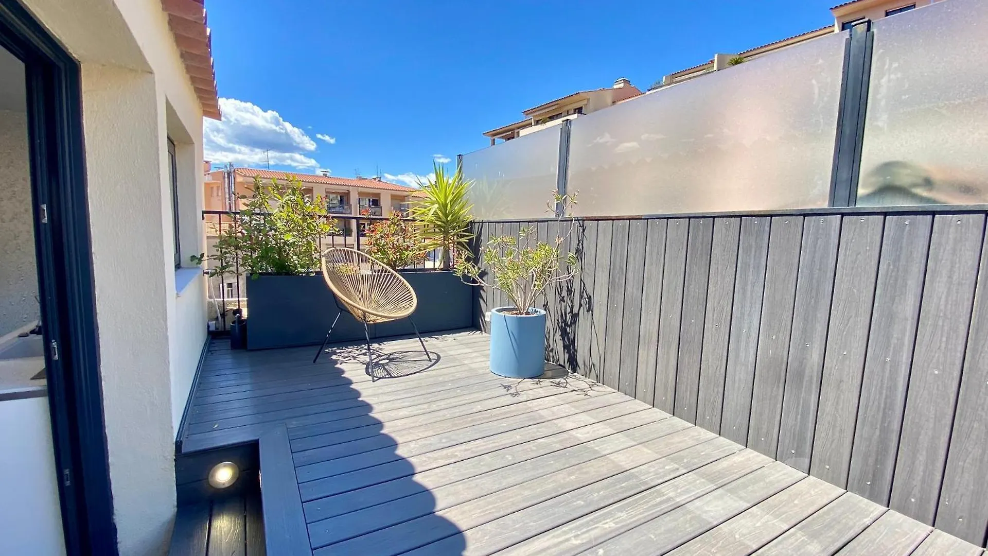 Les Toits Du Soleil: Luxury Apartment with Terraces and Jacuzzi in Central Cannes 0*,  France