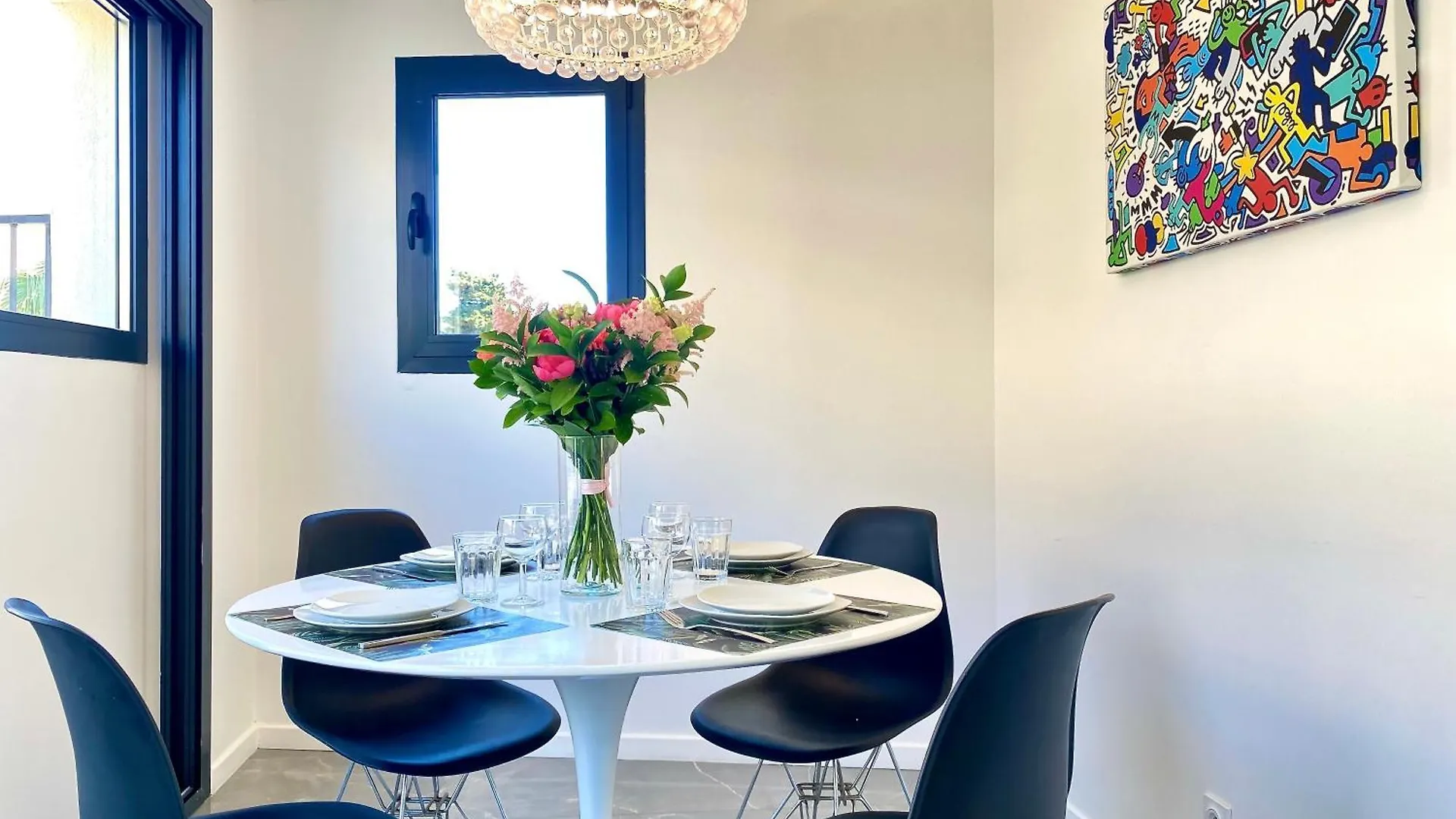 Les Toits Du Soleil: Luxury Apartment with Terraces and Jacuzzi in Central Cannes