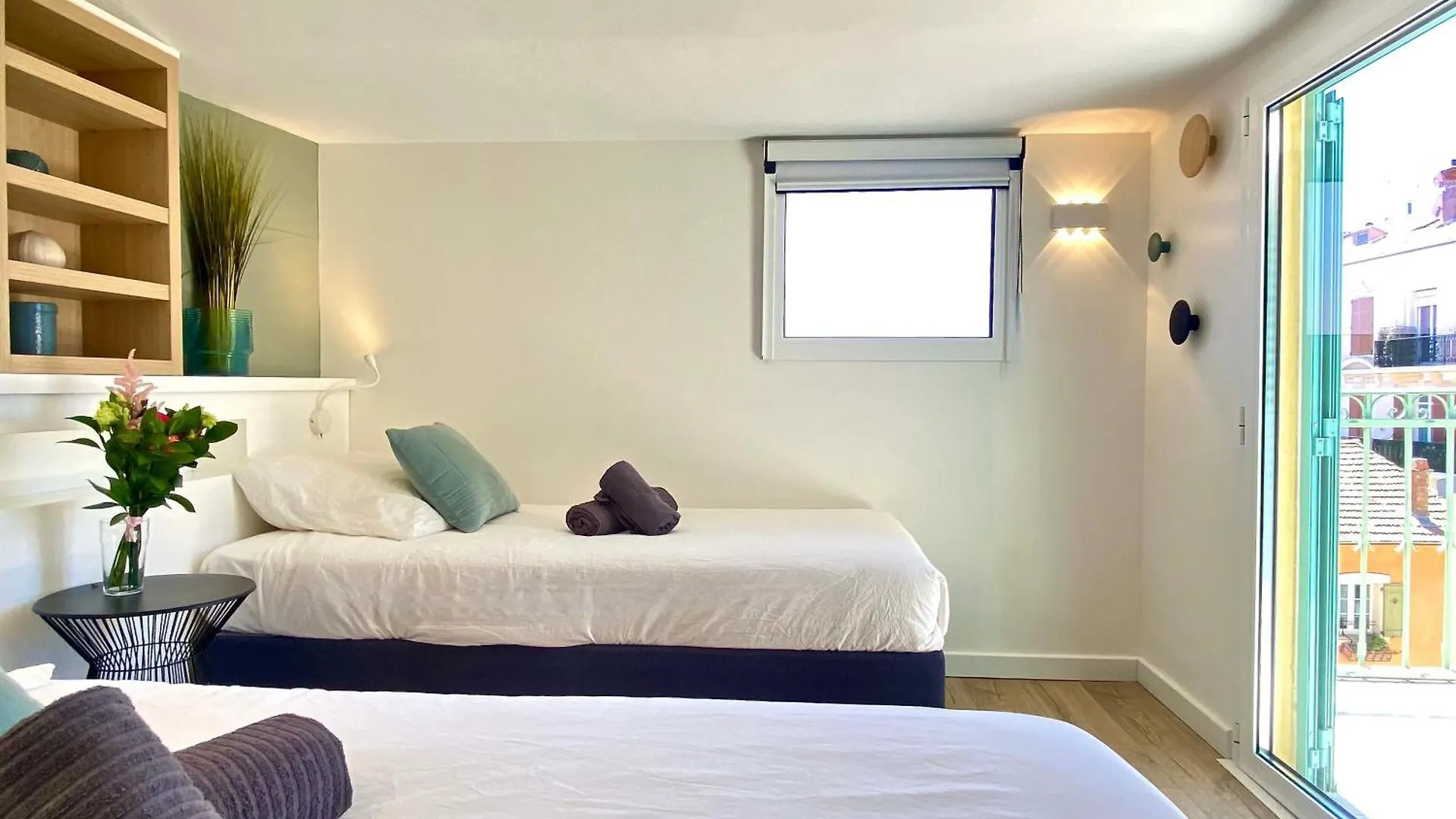 Les Toits Du Soleil: Luxury Apartment with Terraces and Jacuzzi in Central Cannes